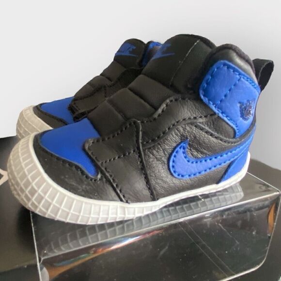 Nike Air Jordan 1 Crib Booties Sneaker Royal Black AT3745-007 Infant size 3C New - Picture 2 of 10